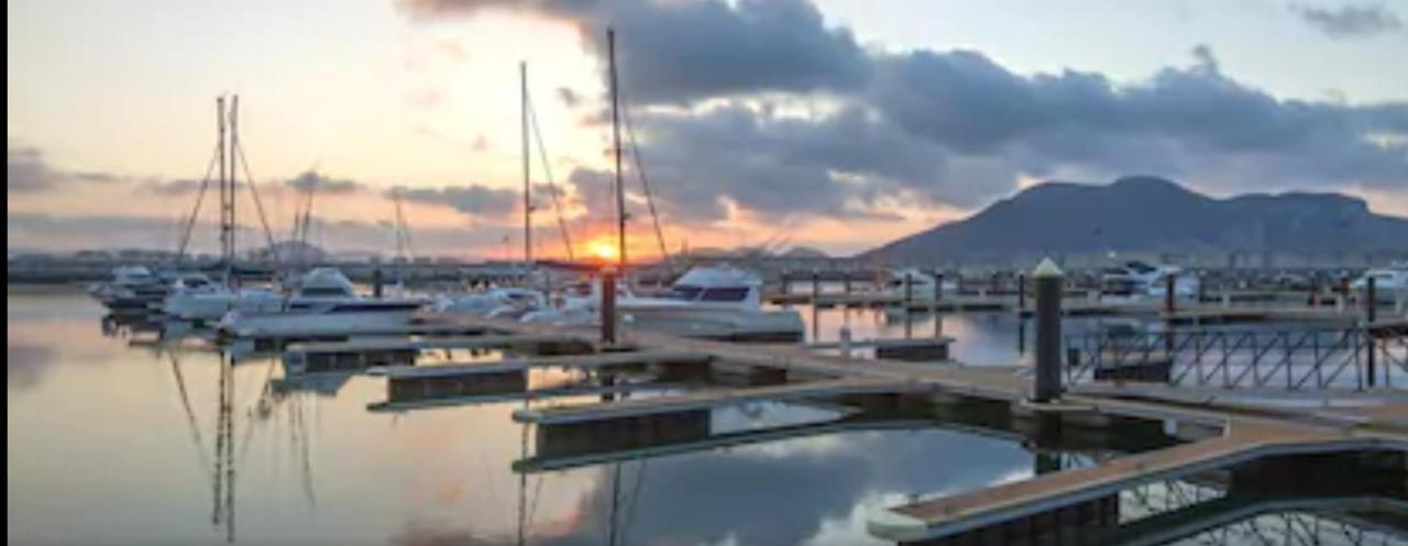 Laredo Ocean Port Apartment Bagian luar foto