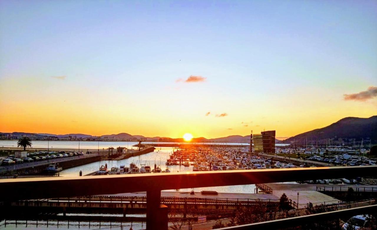 Laredo Ocean Port Apartment Bagian luar foto